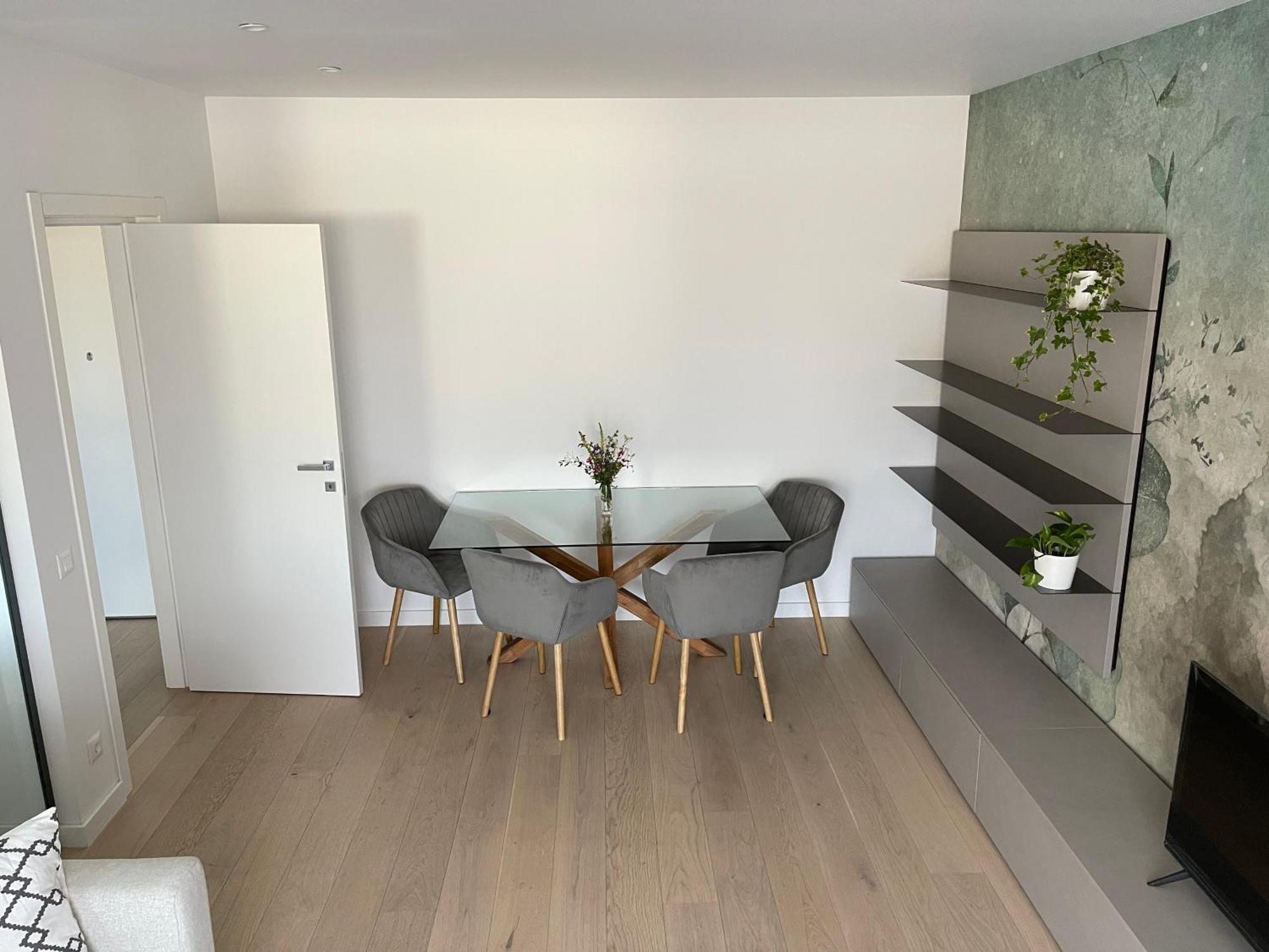 Nusco Business Apartament *
